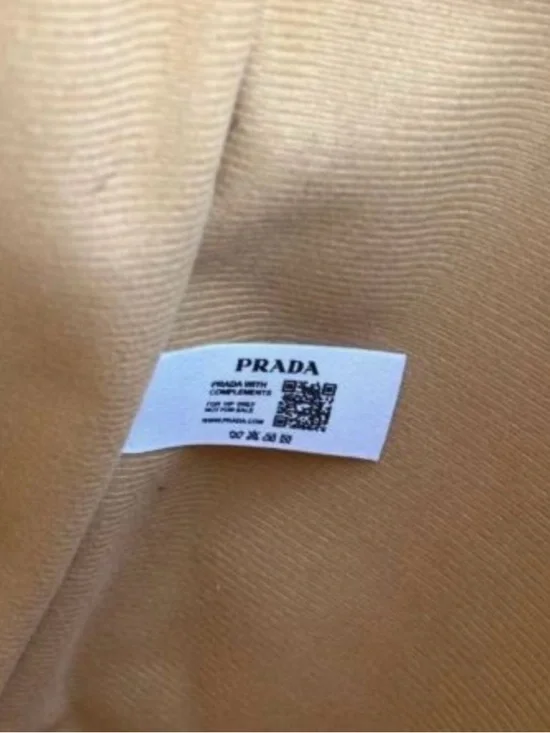 Prada VIP GWP BAG - Picture 4 of 6